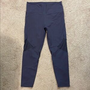 Fabletics dark gray women’s leggings size medium